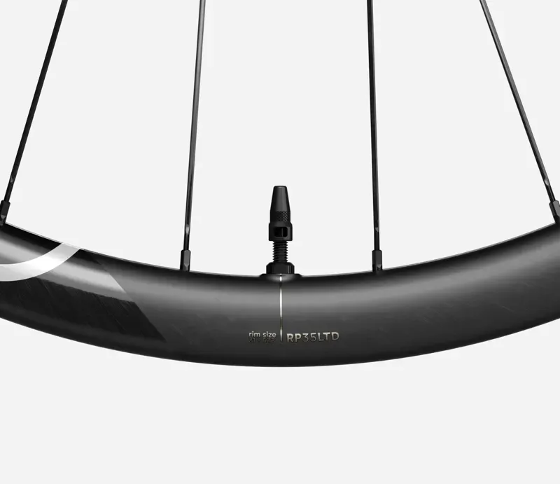 Oquo RP35LTD Front Wheel In OQUO-1