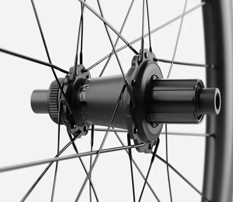 Oquo RP35LTD Shimano Hg Rear Wheel In Carbon Raw Gloss-4