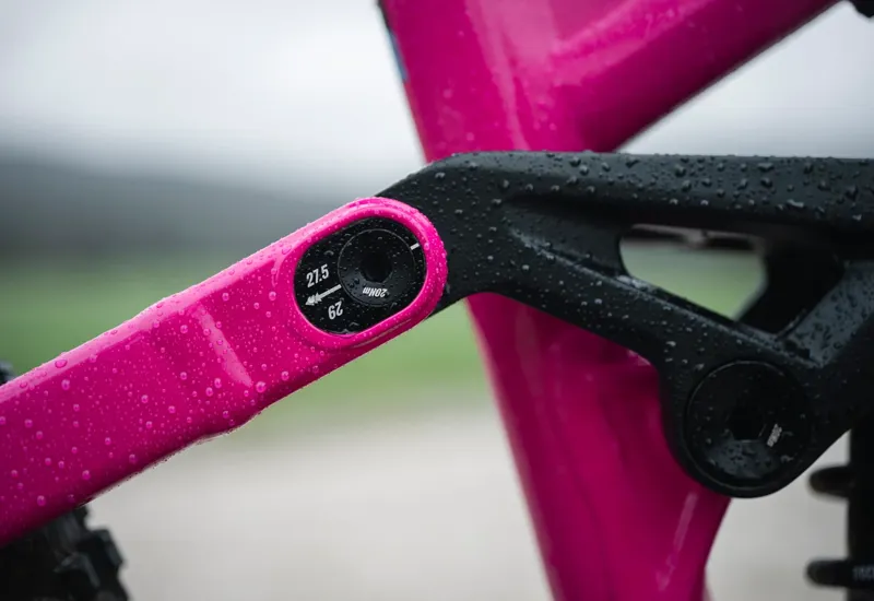 Marin Alpine Trail XR AXS Mountain Bike In Gloss Magenta/Blue/Black-2