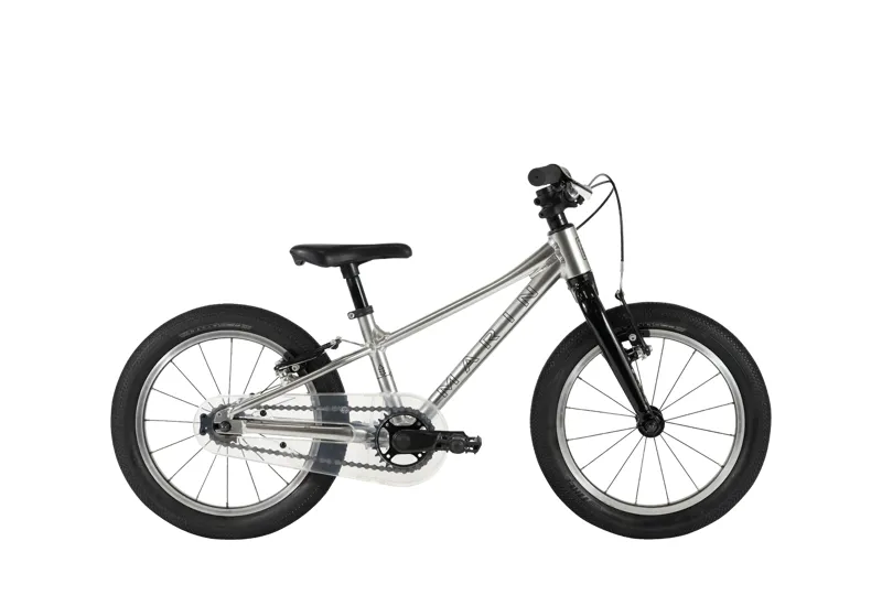 Marin Coast Trail 16 in Silver/Black-1