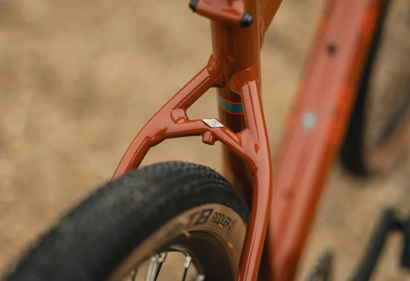 Marin DSX in Khaki/Red-1