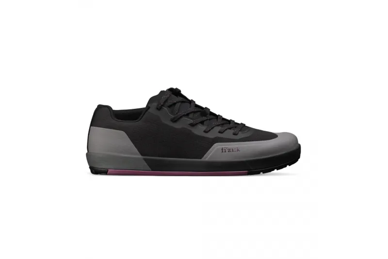 Fizik Gravita Versor Flat Shoes in Black-4