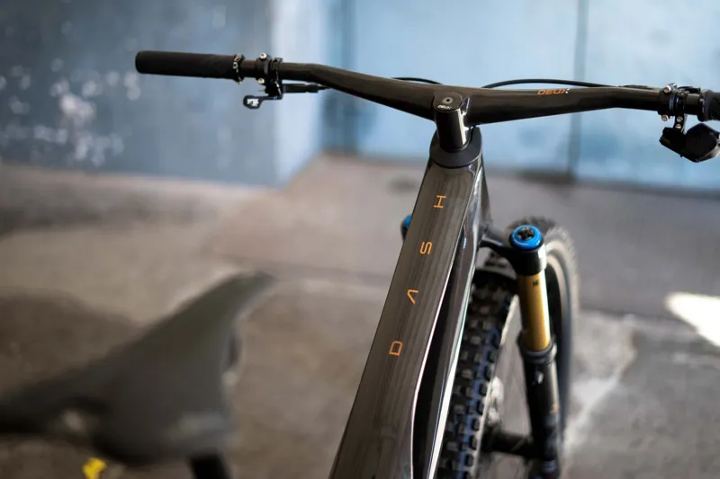 Unno dash online bike