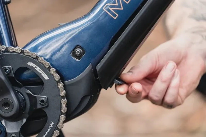 Marin Lombard E1 eGravel Bike in Blue Charcoal-2