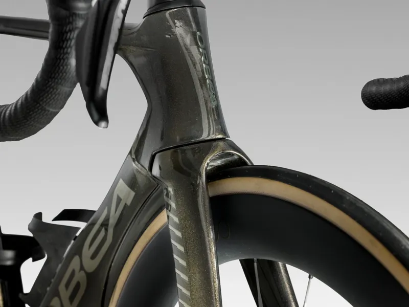 Orbea Orca Aero M22 LTD Road Bike in Magic Gold CView and Titanium-4