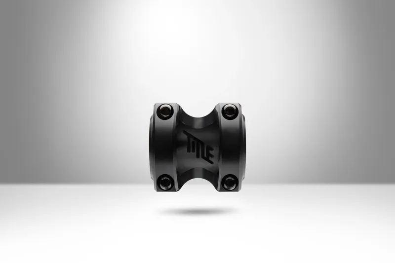 Title ST1 Black 35x35mm Stem-2