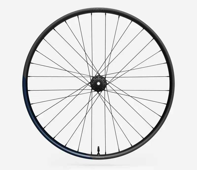 Oquo MC32LTD Shimano Ms Rear Wheel In Metallic Navy Blue Matt
