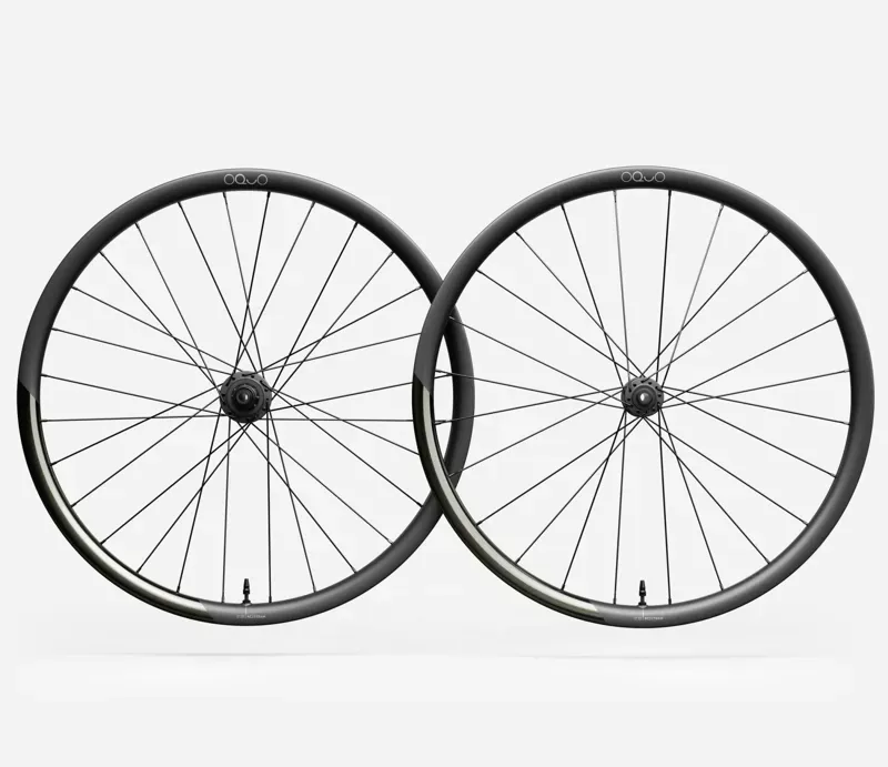 Oquo RC25Team Sram Xdr Wheel Set In Infinity Green Carbon View Gloss